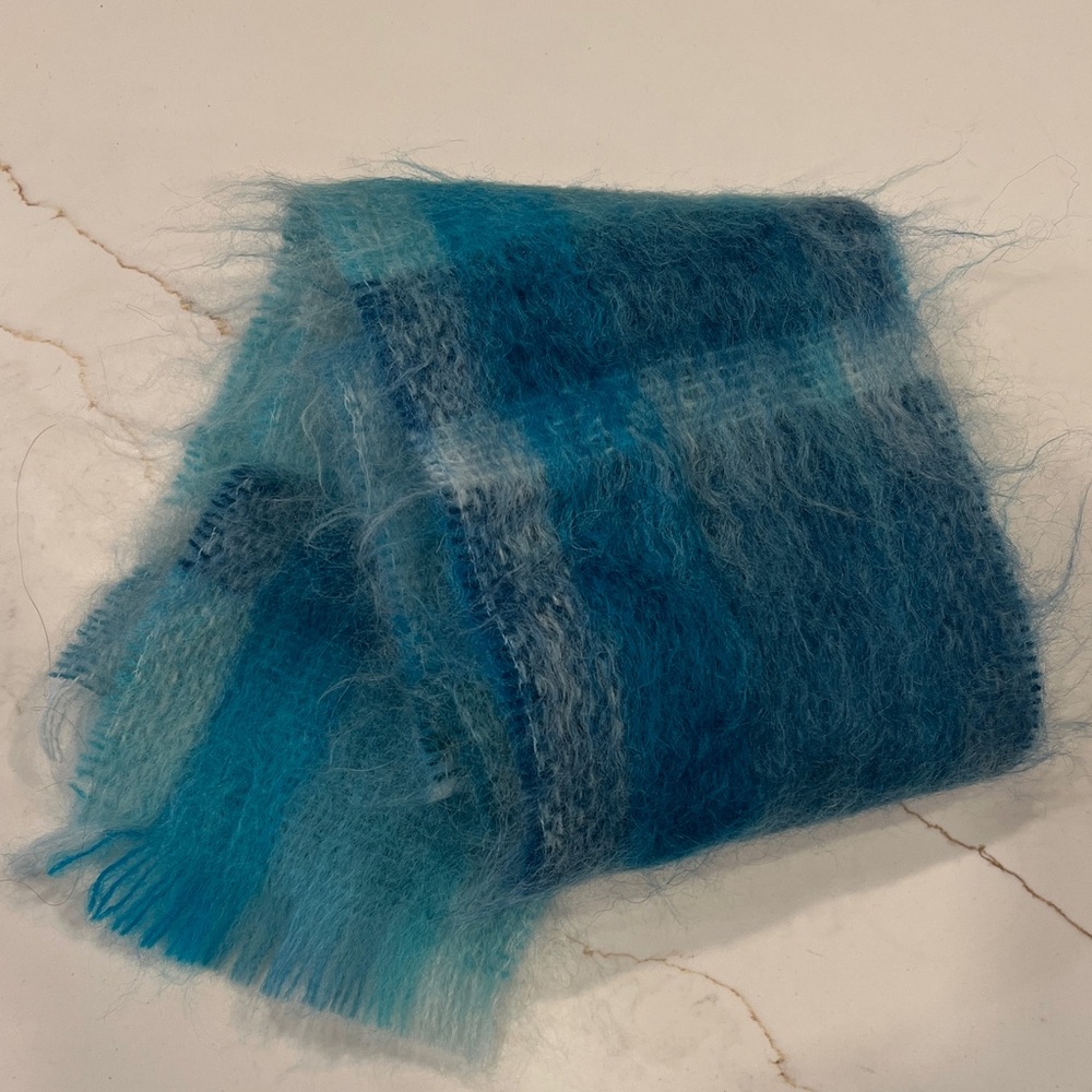 Banana Republic Teal and Blue Mohair Scarf